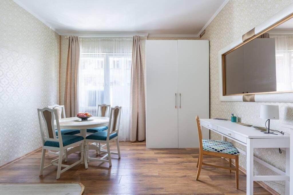 Stylish Central Budapest Apartment Exterior photo
