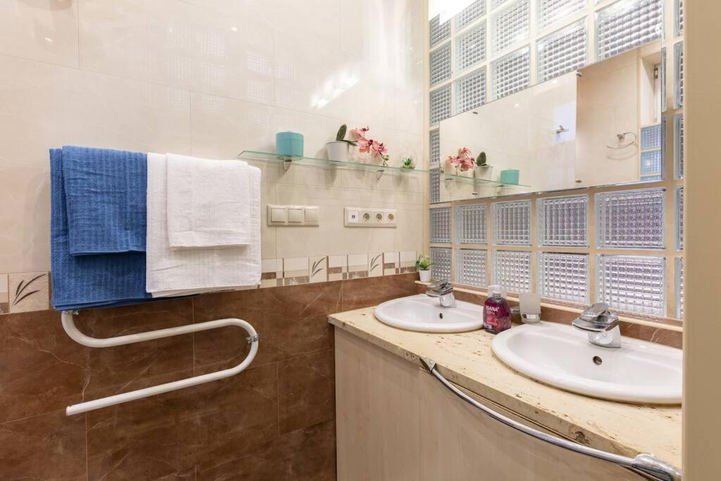 Stylish Central Budapest Apartment Exterior photo