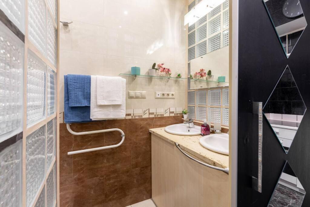 Stylish Central Budapest Apartment Exterior photo